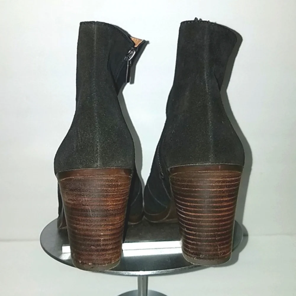 Lucky Brand Black Elenor Bootie 10 NWOT - Picture 3 of 8